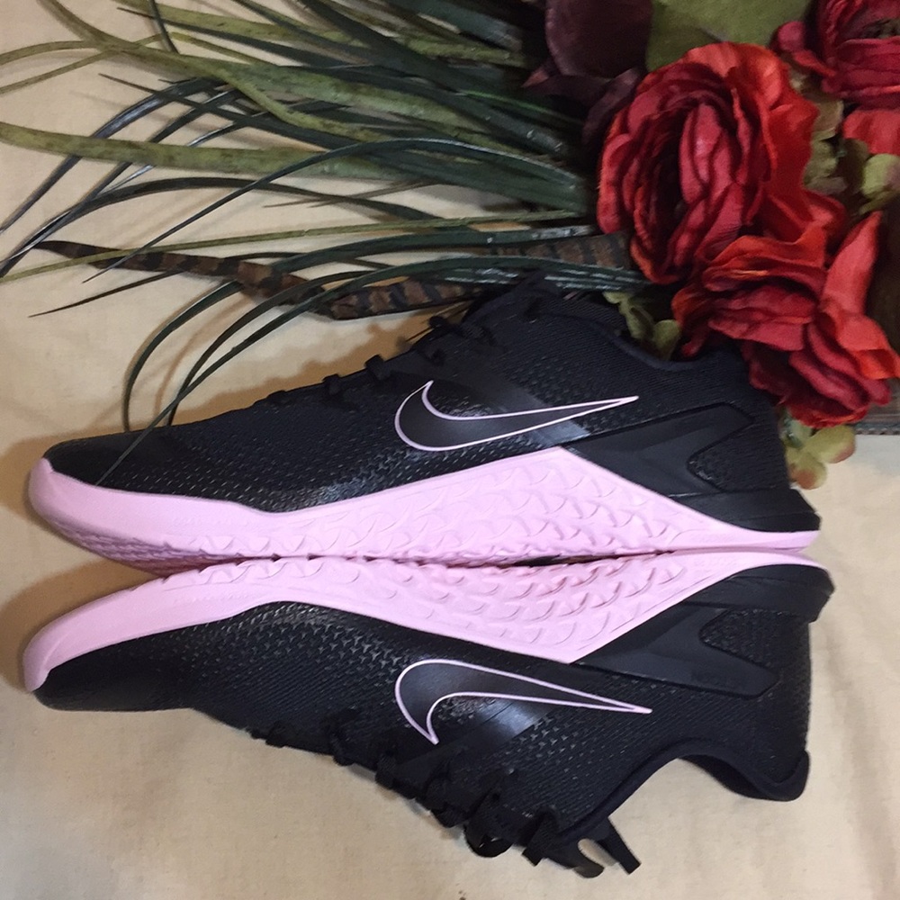 Sold Out. New; Nike Metcon 4 - Picture 6 of 12